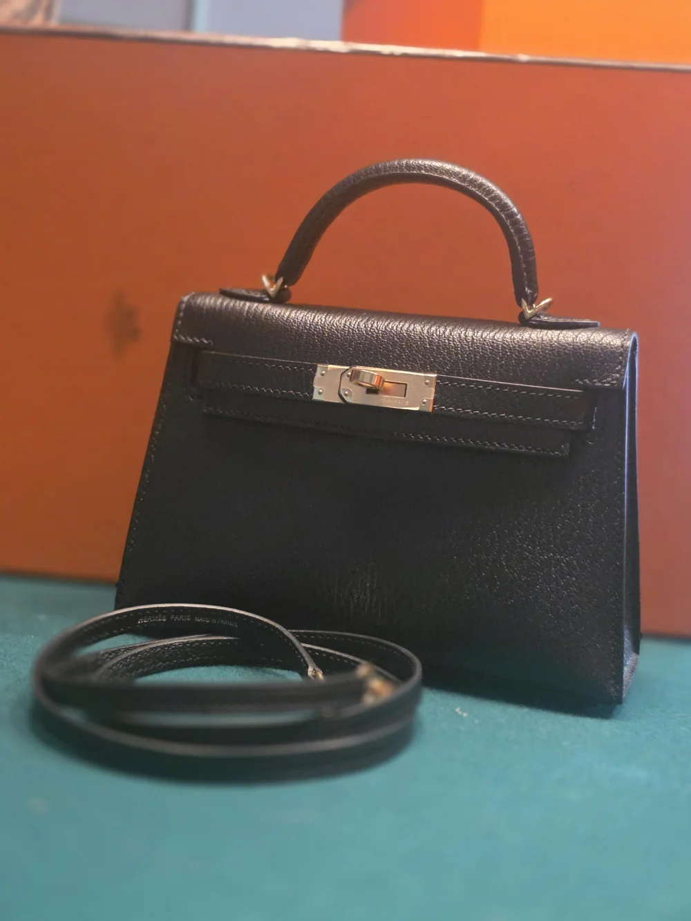 Hermes Kelly 20 Black Mini Top-Handle Bag with Gold Hardware - Picture 7 of 8